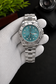 Cyan